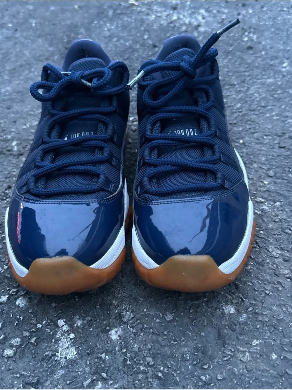 Air Jordan 11 Retro Low 'Navy Gum' Men’s Size 11